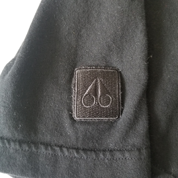 Moose Knuckles tshirt xs - Picture 7 of 13